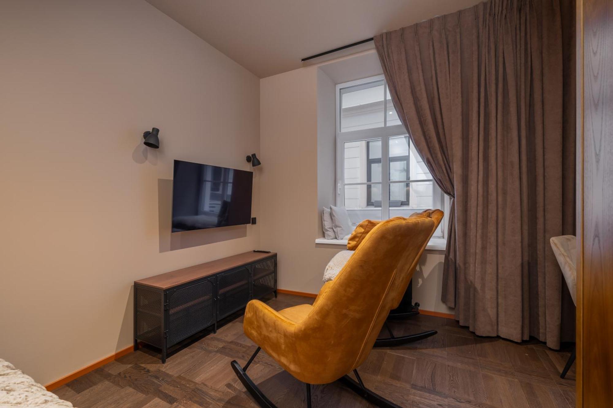 Stylish Old Town Apartment On Mucenieku Street リガ エクステリア 写真